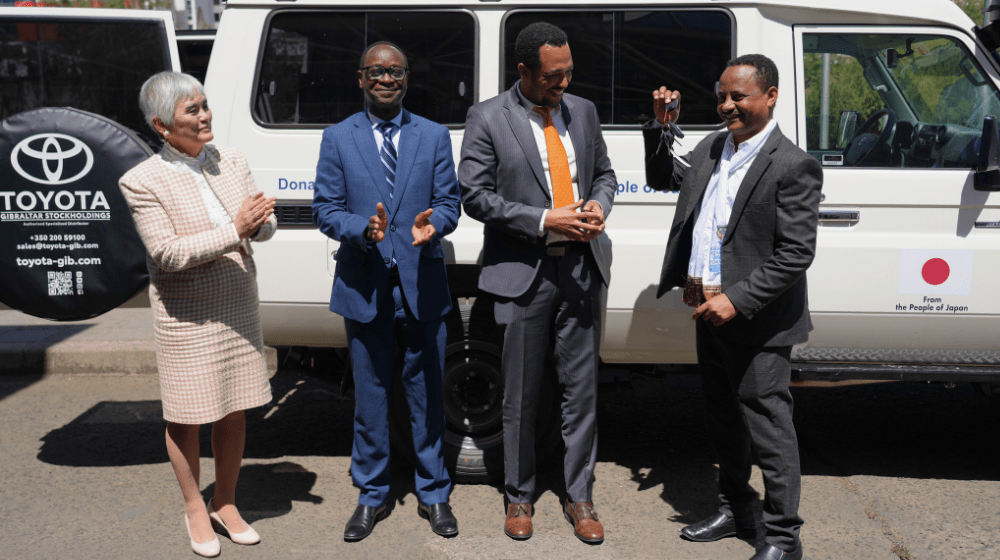 Mr. Koffi Kouame UNFPA Country Rep.,  Ms. ITO TAKAKO, Ambassador of `japan in Ethiopia handed over the medical equipments and am